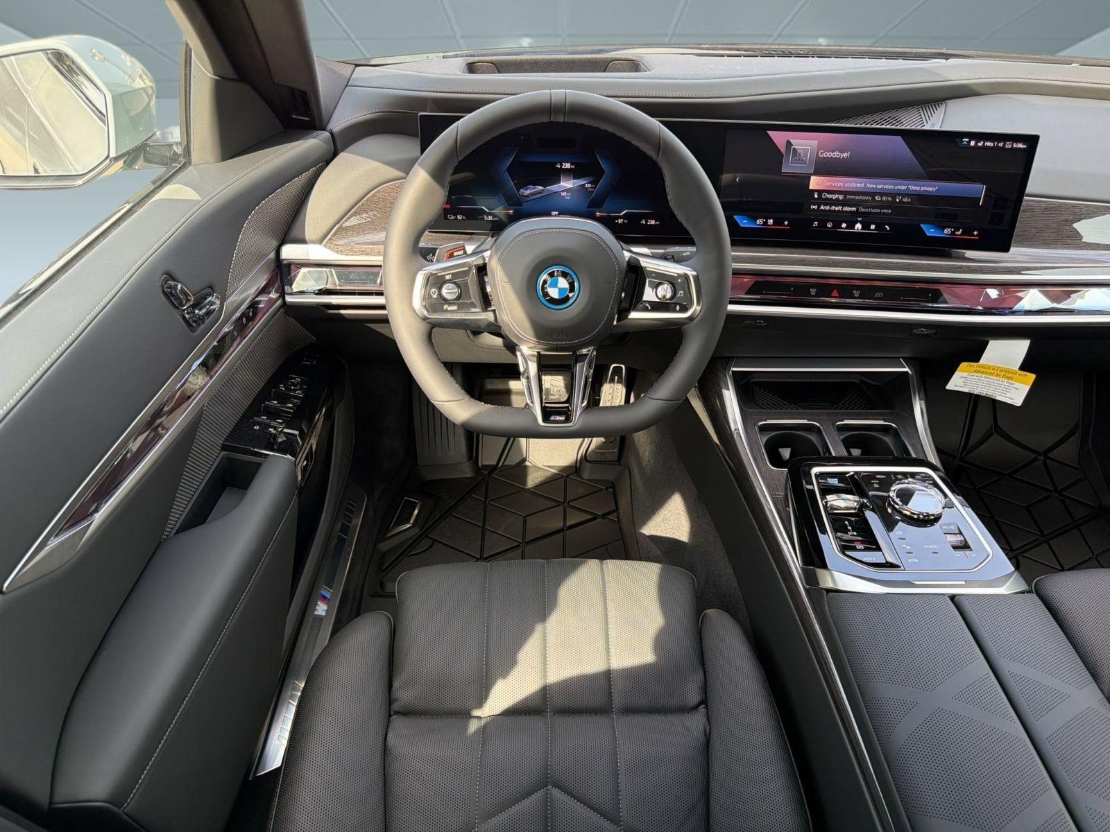 New 2026 BMW i7 xDrive60 AWD/4WD image 28