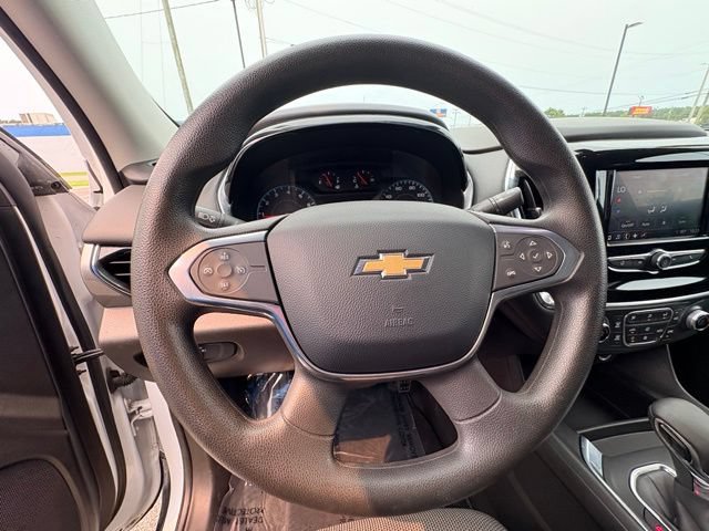 Used 2021 Chevrolet Traverse LS AWD/4WD image 18