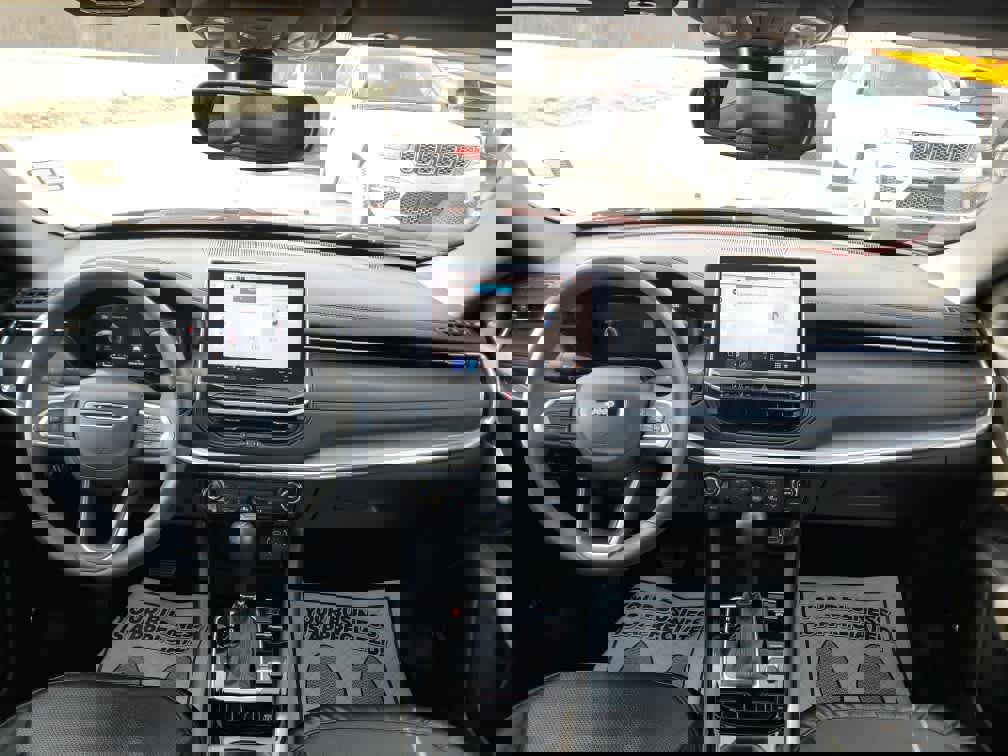 Used 2023 Jeep Compass Limited w/ Elite Group for (Red) Edition image 17