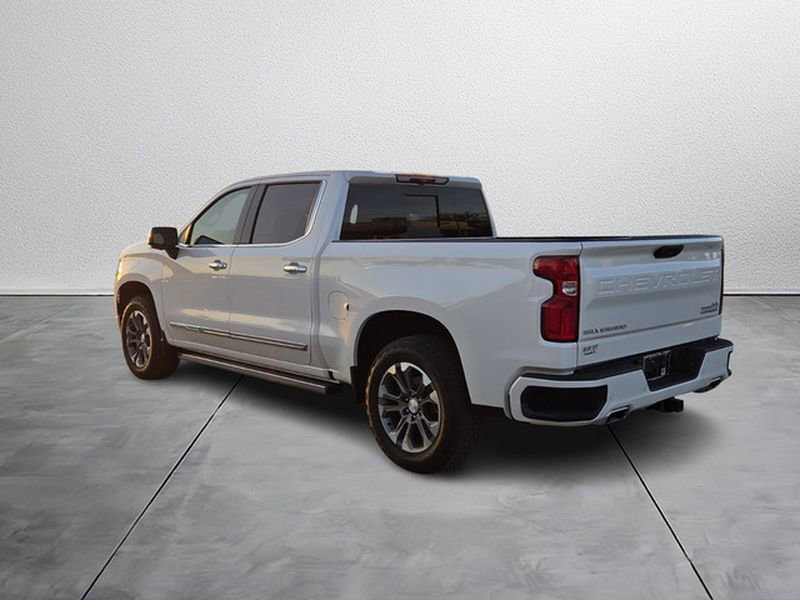 Used 2024 Chevrolet Silverado 1500 High Country w/ Z71 Off-Road Package image 4