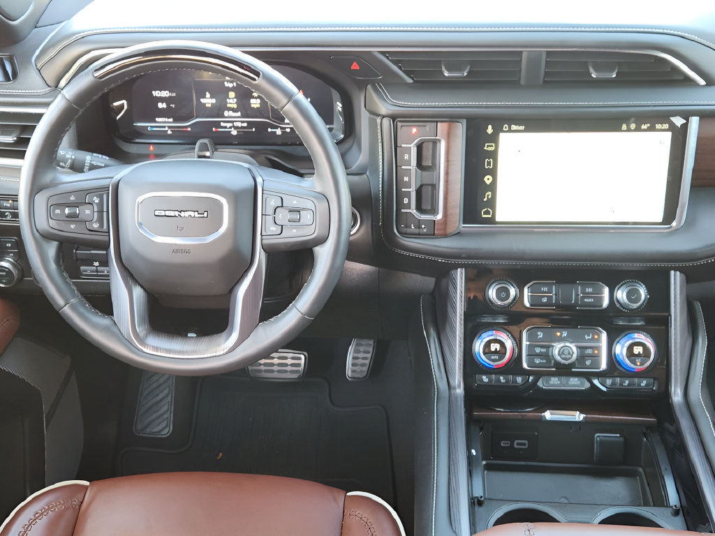 Used 2024 GMC Yukon XL Denali Ultimate AWD/4WD image 26