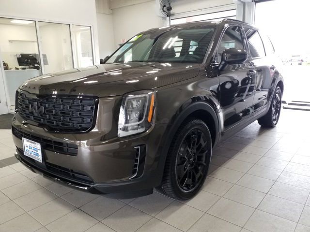 Used 2022 Kia Telluride EX w/ EX Premium Package AWD/4WD image 2