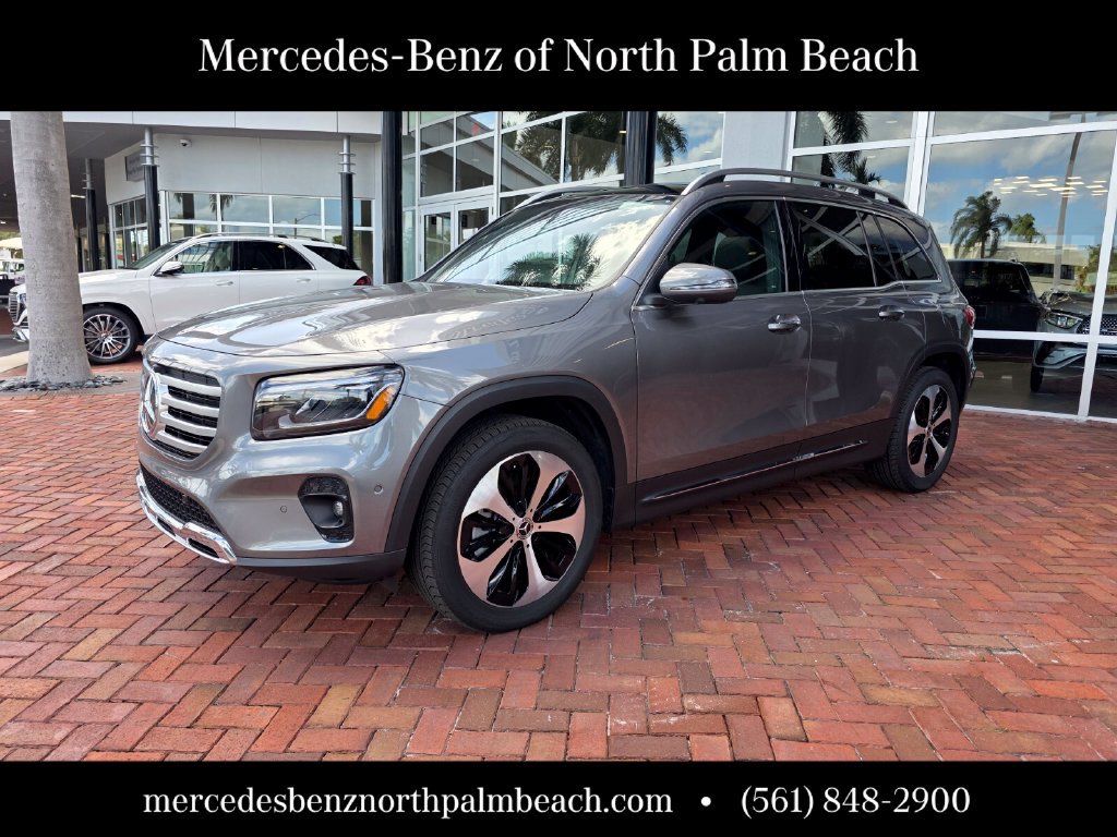 Used 2026 Mercedes-Benz GLB 250 image 1