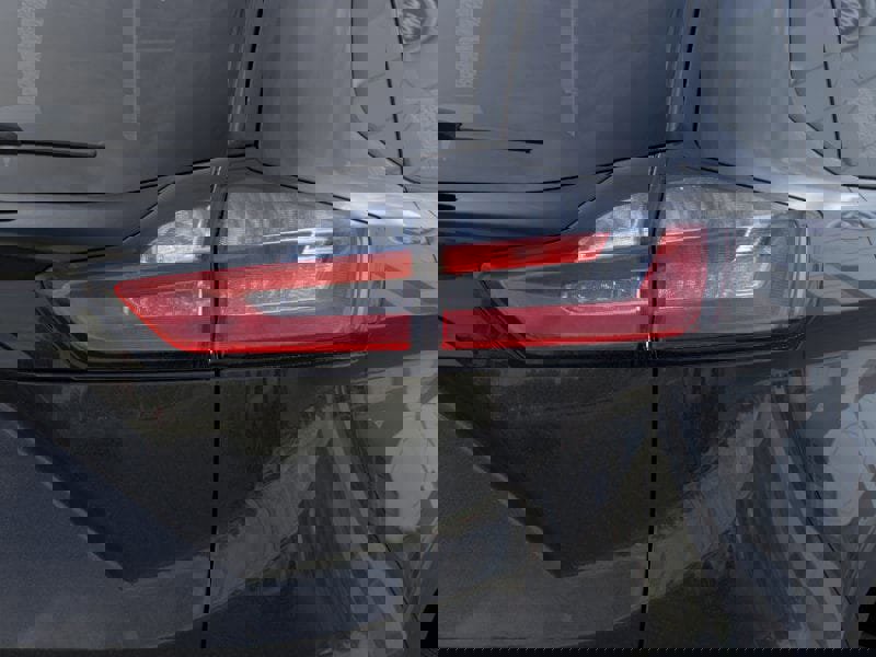 Used 2024 Ford Edge SE w/ Black Appearance Package image 21