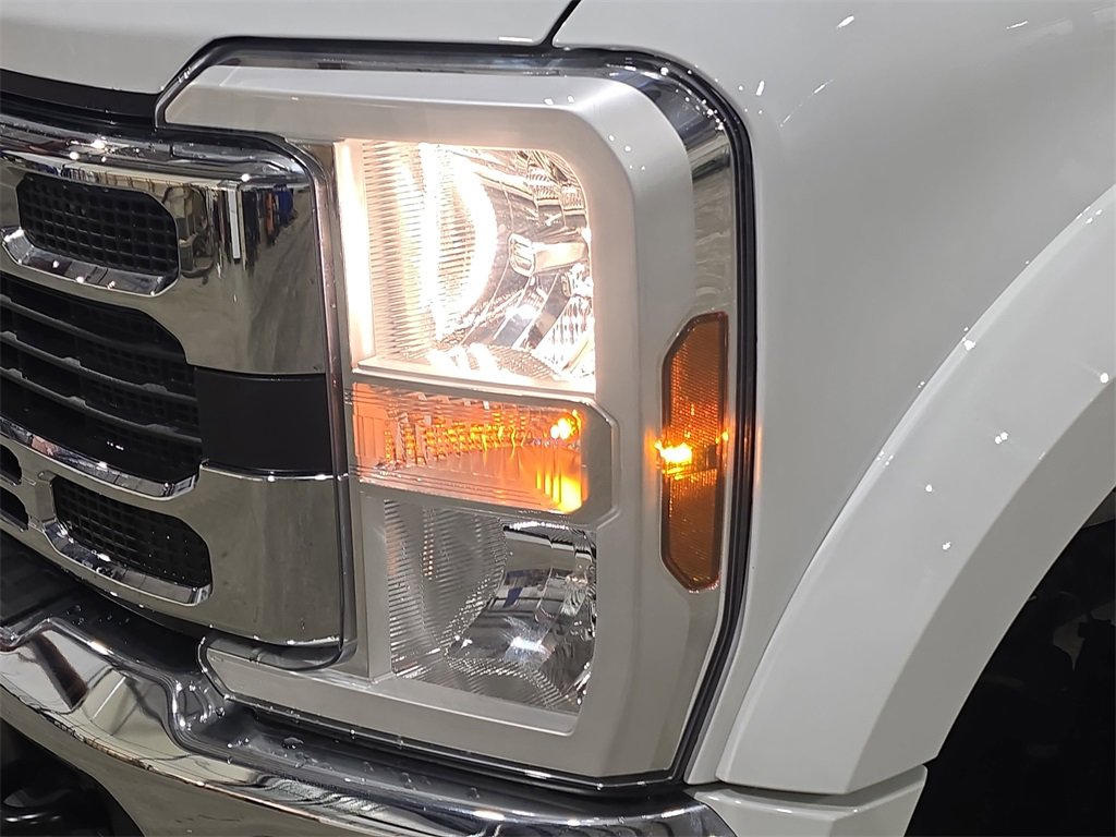 Used 2024 Ford F450 XLT w/ 360-Degree Camera Package image 28