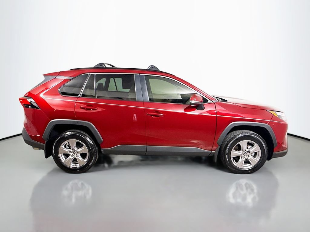 Used 2025 Toyota RAV4 XLE FWD image 8