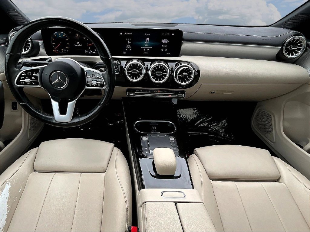 Used 2022 Mercedes-Benz CLA 250 image 7
