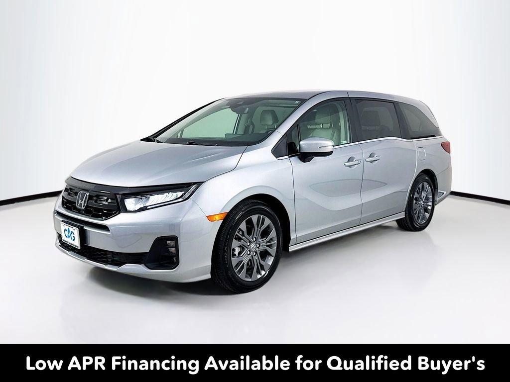 Used 2026 Honda Odyssey Touring image 3