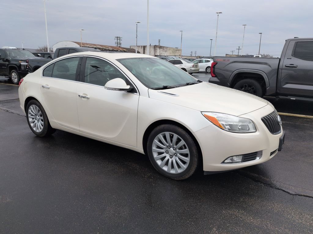 Used 2012 Buick Regal Premium image 8