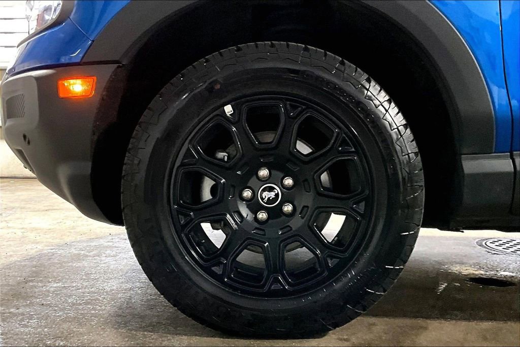 Certified 2025 Ford Bronco Sport Badlands image 9