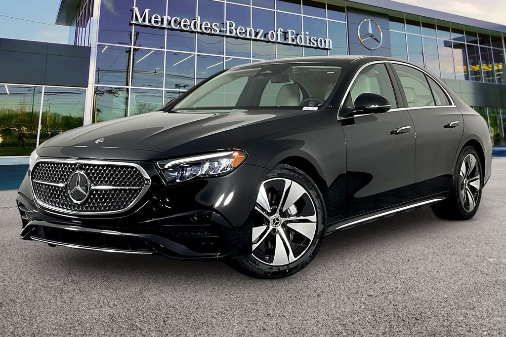 New 2026 Mercedes-Benz E 350 4MATIC Sedan image 2