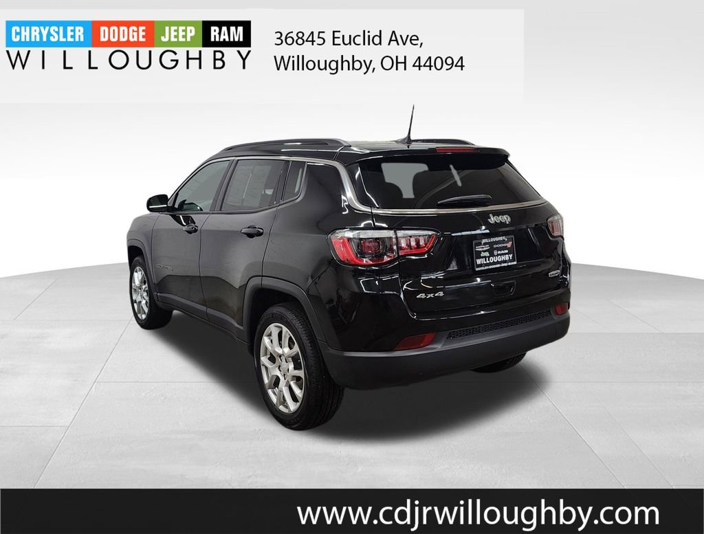 Used 2023 Jeep Compass Latitude AWD/4WD image 6