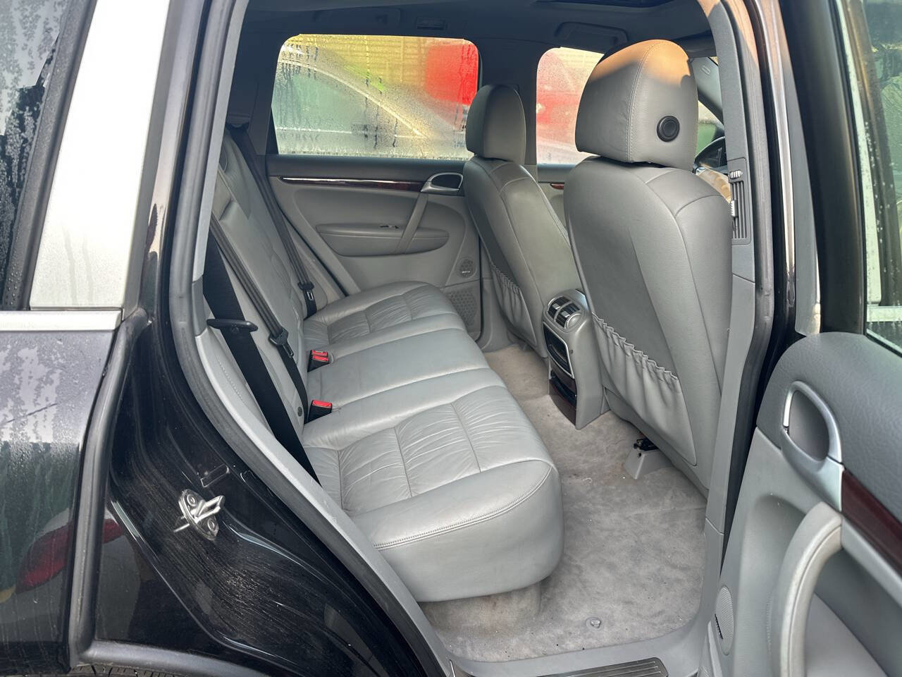 Used 2005 Porsche Cayenne S image 8