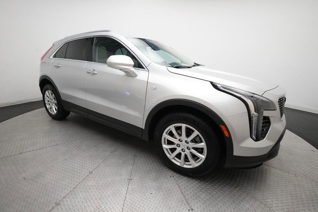 Used 2019 Cadillac XT4 Luxury w/ Cold Weather Package FWD image 36