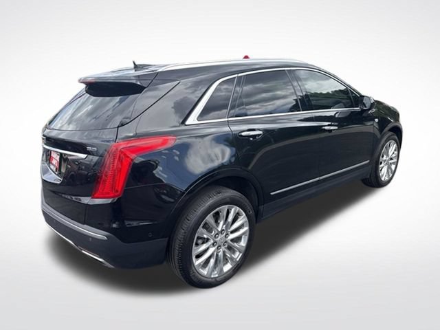 Used 2018 Cadillac XT5 Platinum w/ Driver Assist Package AWD/4WD image 3