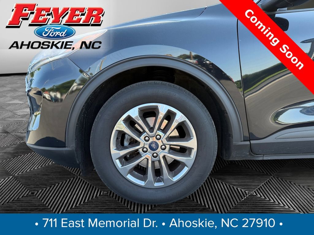 Used 2021 Ford Escape SE w/ Cold Weather Package FWD image 14