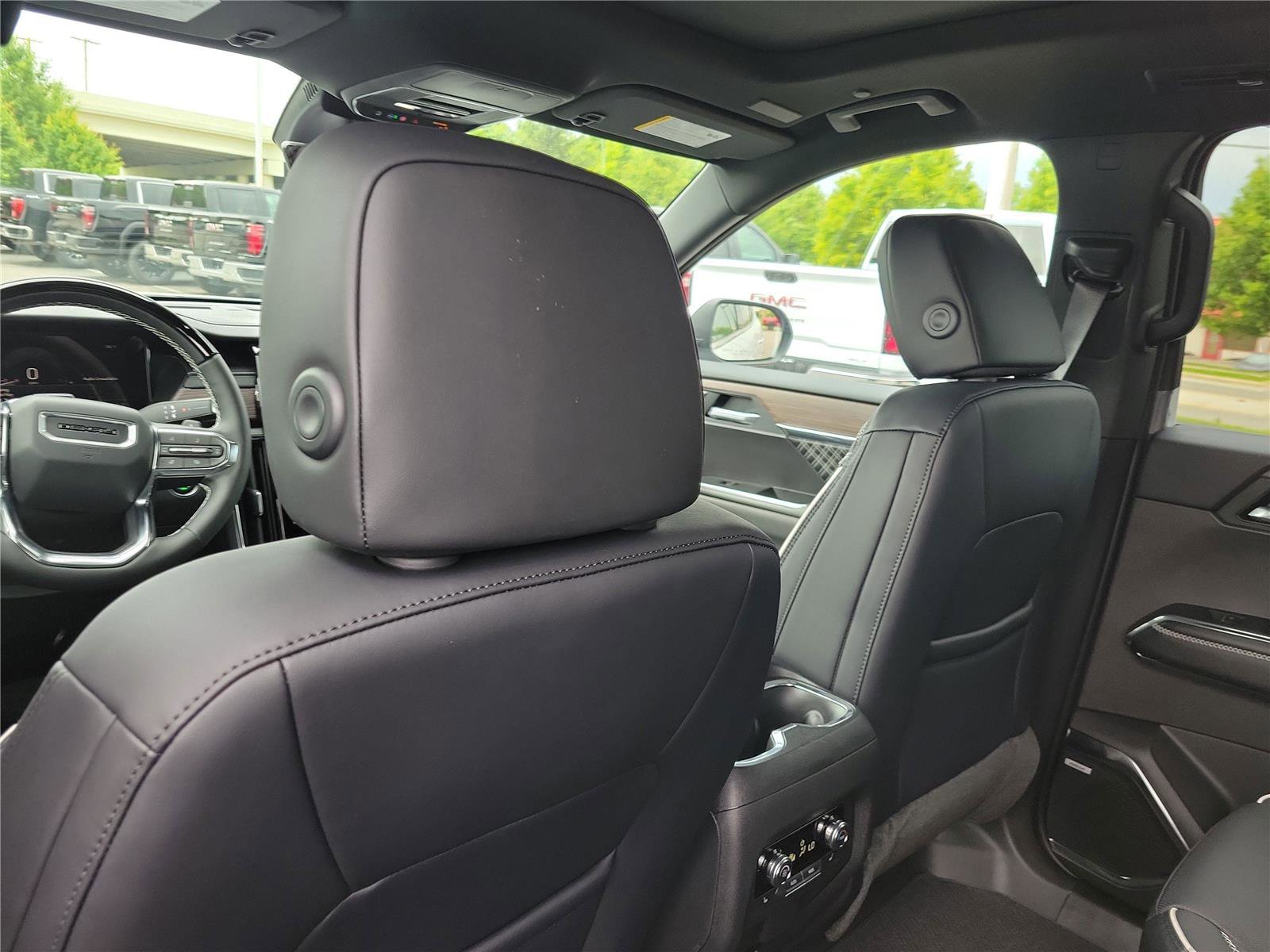 New 2026 GMC Acadia Denali w/ Super Cruise Package AWD/4WD image 16
