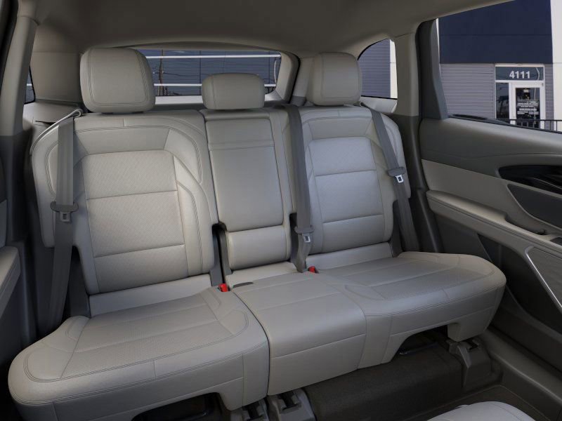 New 2025 Lincoln Nautilus Premier image 11