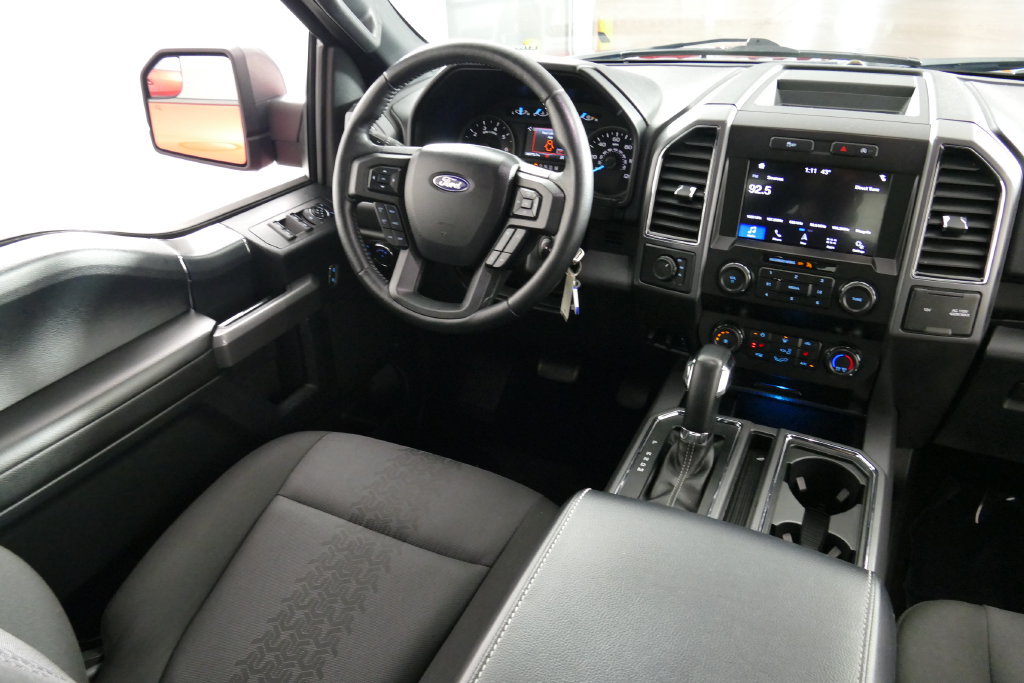 Used 2019 Ford F150 XLT w/ Equipment Group 302A Luxury AWD/4WD image 24