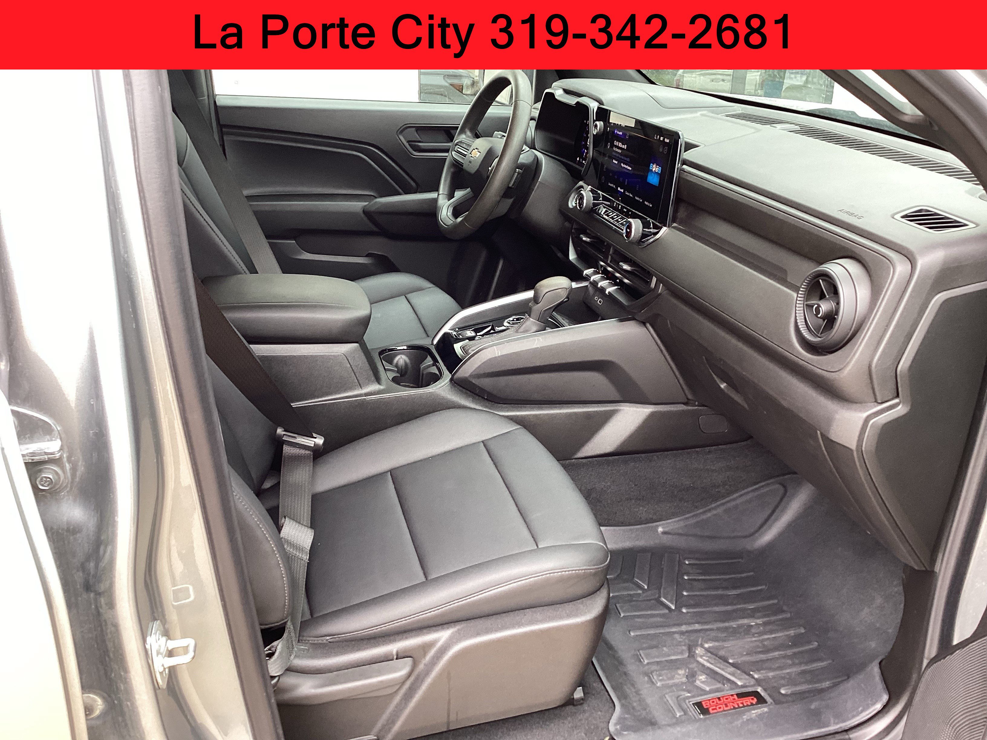 Used 2025 Chevrolet Colorado W/T w/ Advanced Trailering Package AWD/4WD image 7