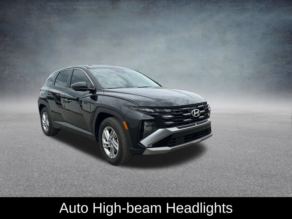 Used 2025 Hyundai Tucson SE FWD image 8