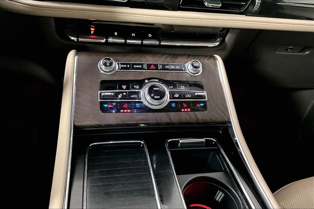 Used 2021 Lincoln Aviator Reserve w/ Equipment Group 201A image 33