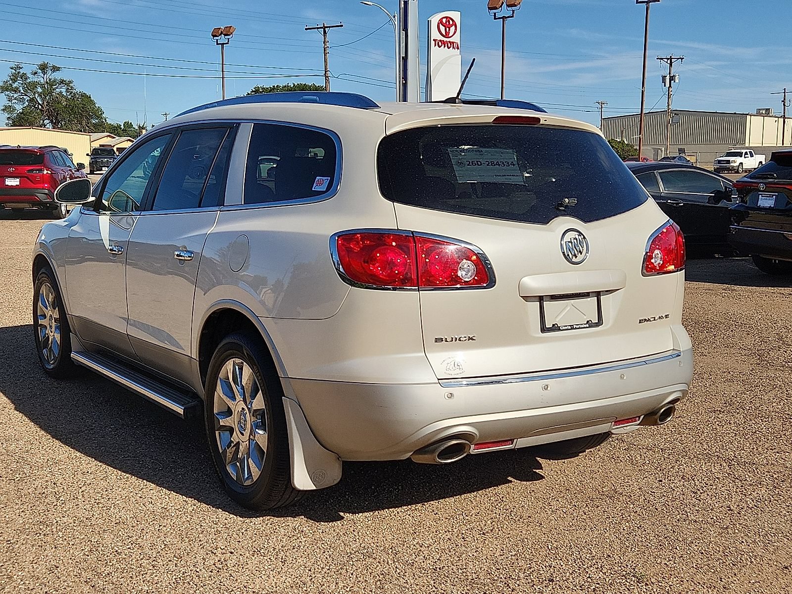 Used 2012 Buick Enclave Premium w/ LPO, Cargo Convenience Pkg FWD image 3