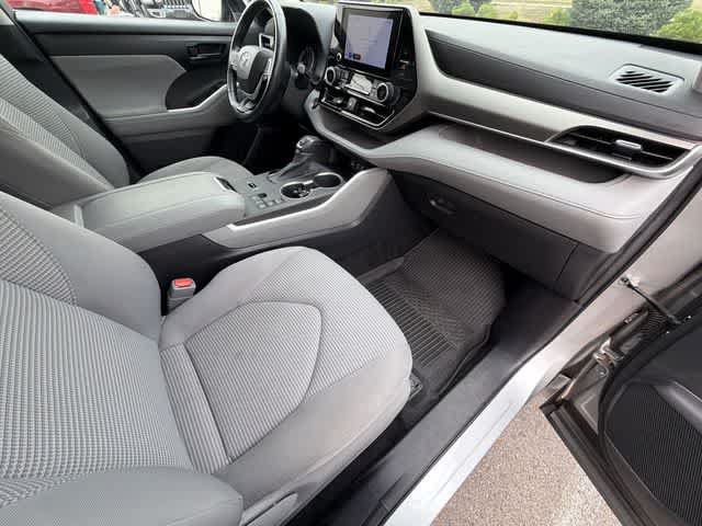 Used 2023 Toyota Highlander LE w/ Protection Package #3 (TMS) FWD image 19