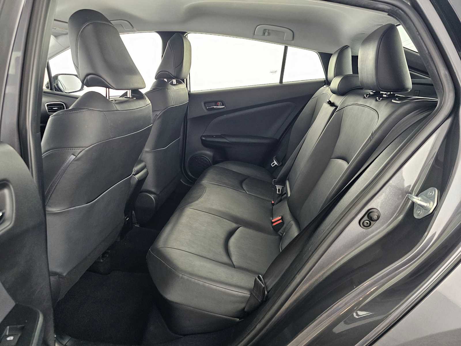 Used 2017 Toyota Prius Four image 16