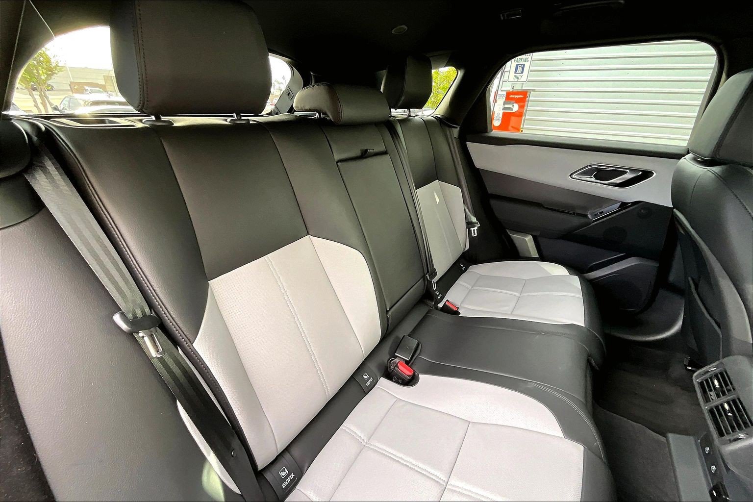 Used 2026 Land Rover Range Rover Velar S AWD/4WD image 26