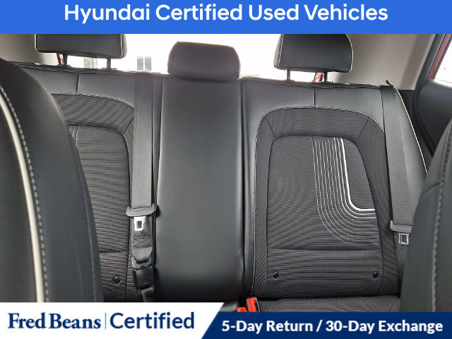 Used 2023 Hyundai Venue Limited FWD image 21