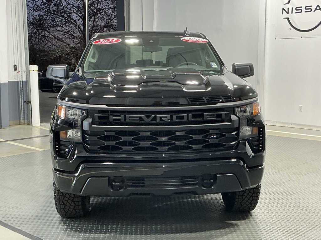 Used 2025 Chevrolet Silverado 1500 Custom Trail Boss w/ Dark Appearance Package image 35