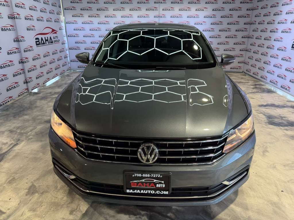 Used 2019 Volkswagen Passat 2.0T Wolfsburg FWD image 4