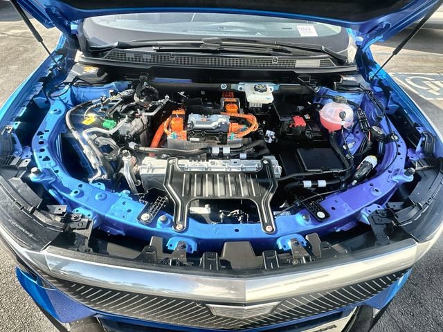 New 2025 Cadillac Optiq Luxury 1 image 31