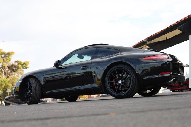 Used 2015 Porsche 911 Carrera RWD image 17