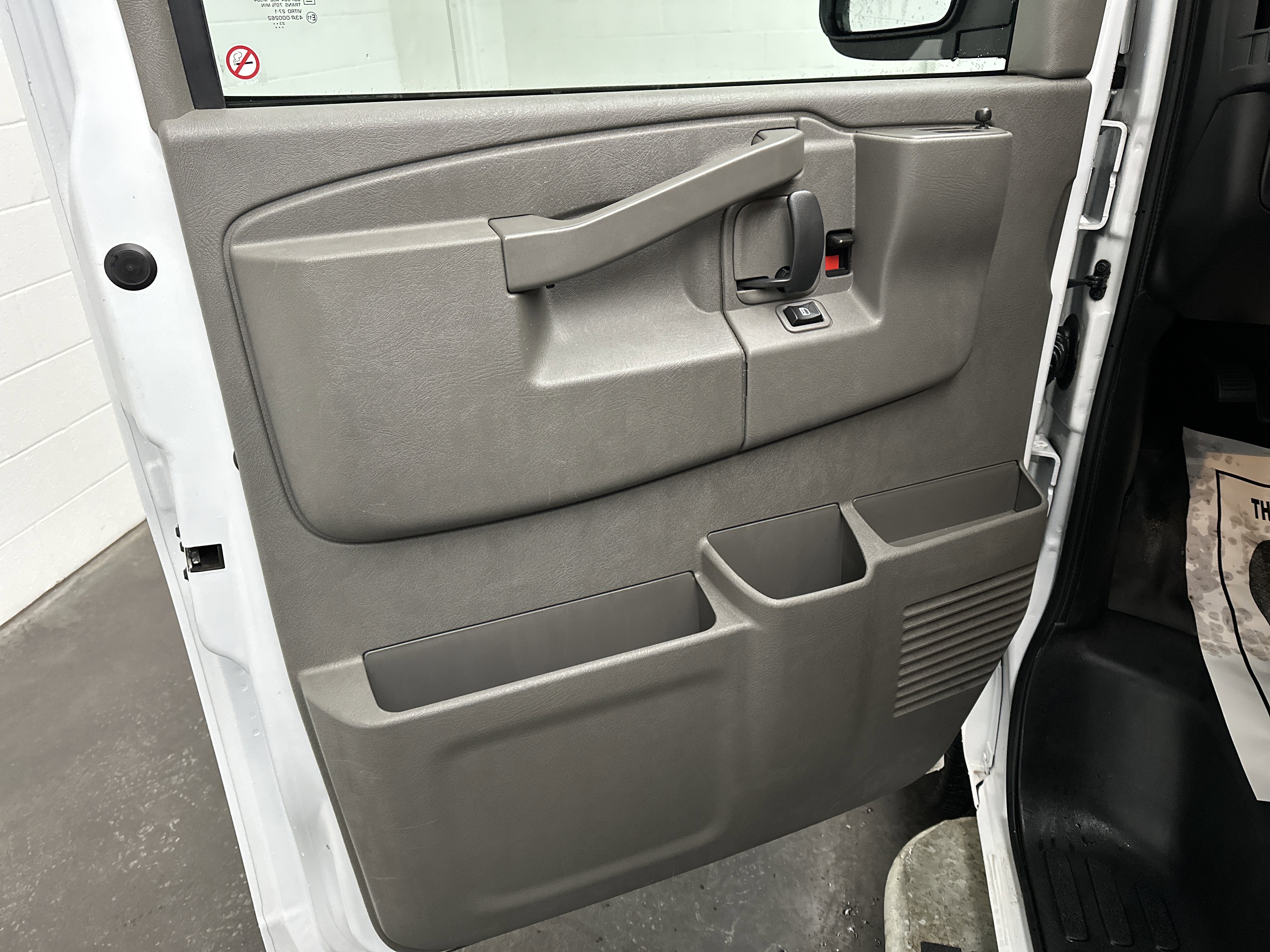 Used 2024 Chevrolet Express 2500 Work Van w/ Driver Convenience Package image 17