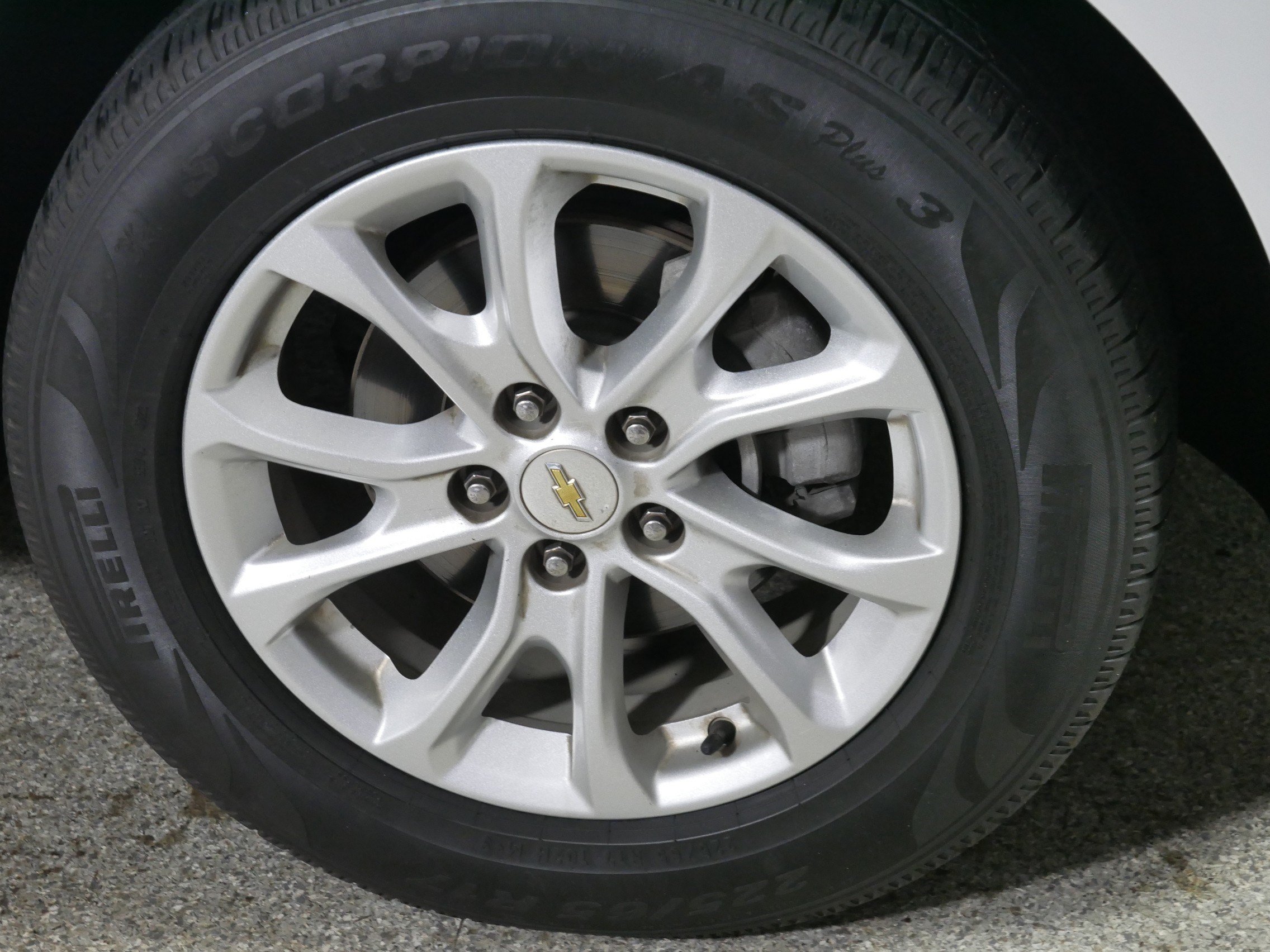 Used 2018 Chevrolet Equinox LT w/ Sun & Infotainment Package AWD/4WD image 15
