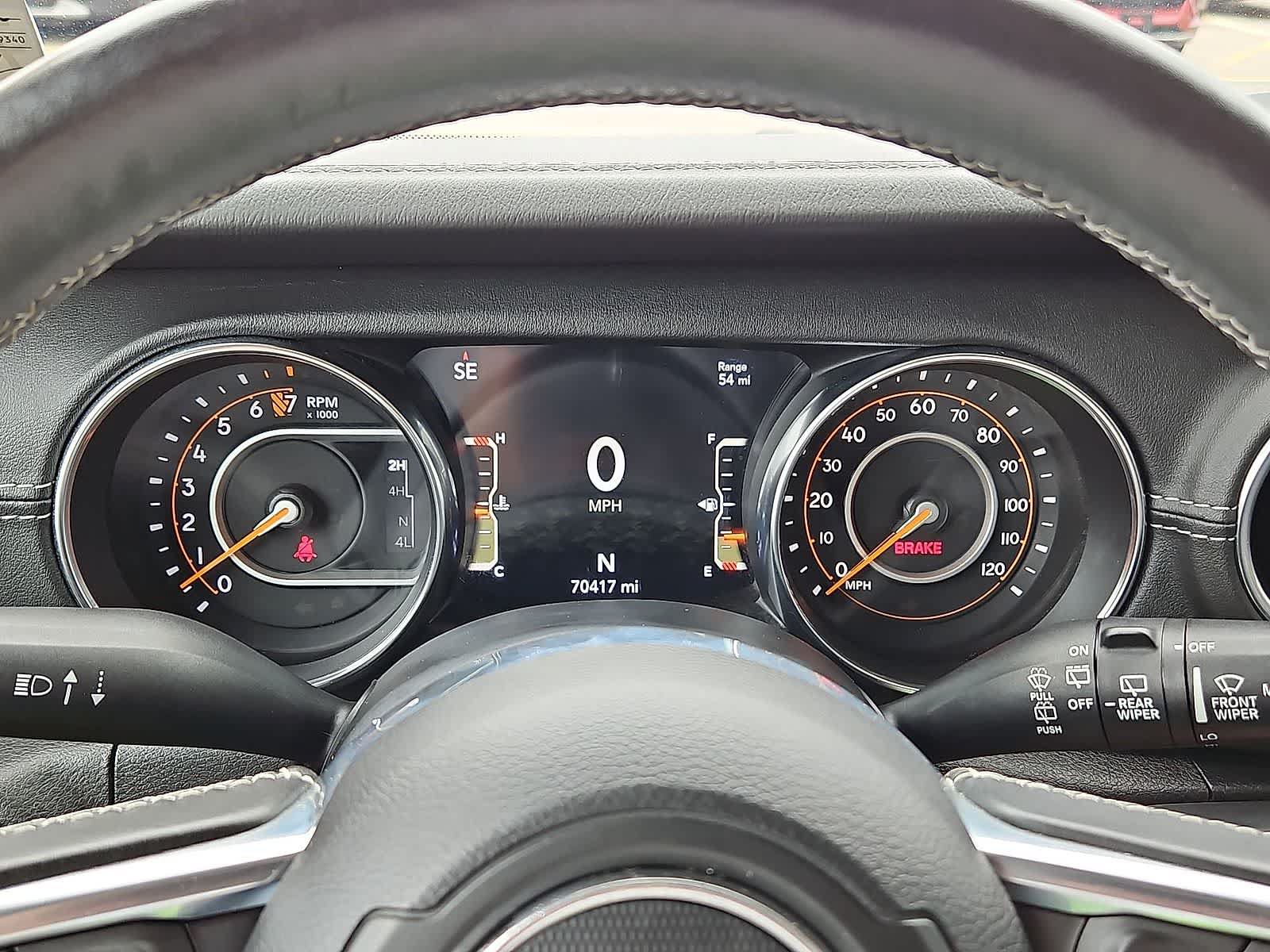 Used 2018 Jeep Wrangler Unlimited Sahara AWD/4WD image 17