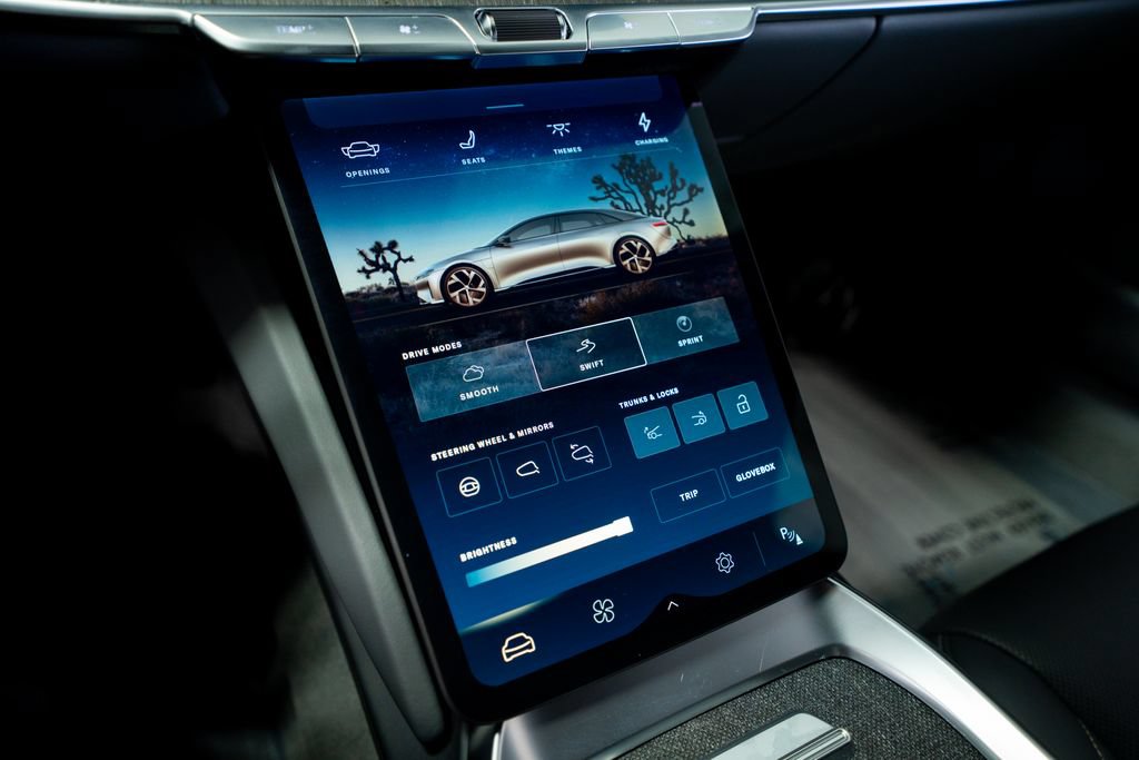 Used 2024 Lucid Air Pure RWD image 38