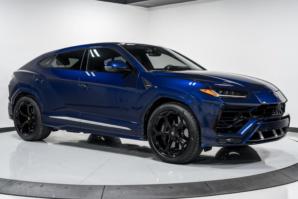 Used 2021 Lamborghini Urus AWD/4WD image 44