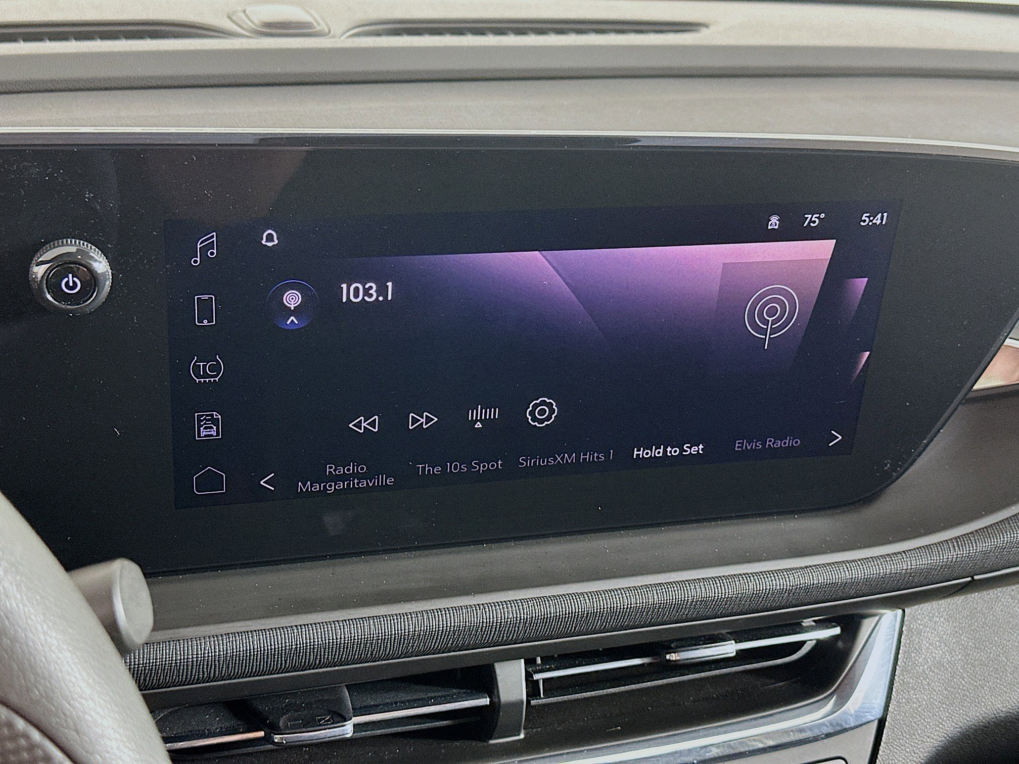 Used 2025 Buick Envista Preferred FWD image 19