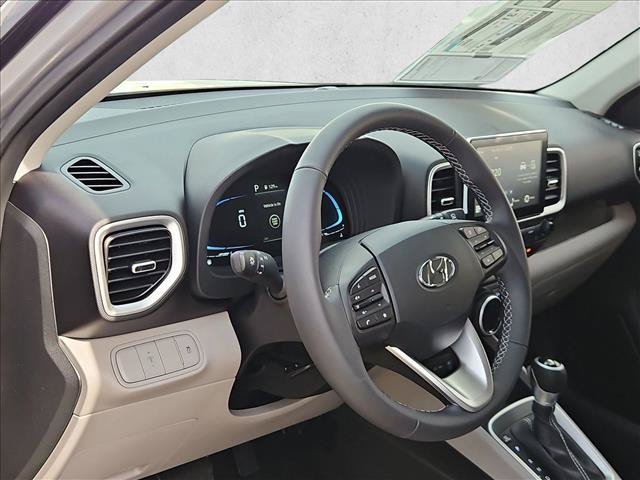 New 2026 Hyundai Venue SEL FWD image 3