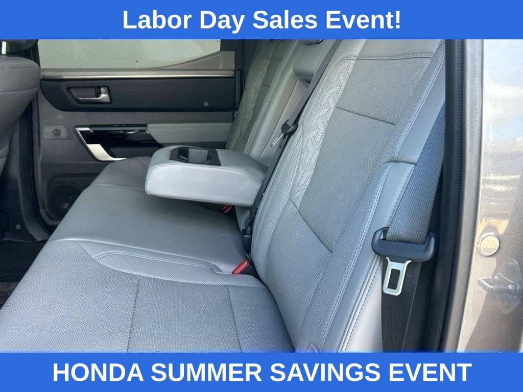 Used 2025 Toyota Tundra Limited AWD/4WD image 12