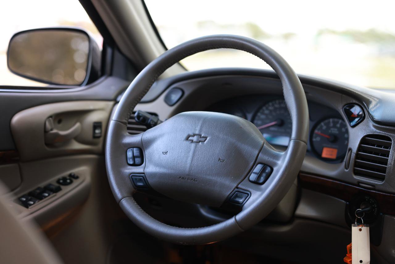 Used 2005 Chevrolet Impala LS w/ Preferred Equipment Group image 26