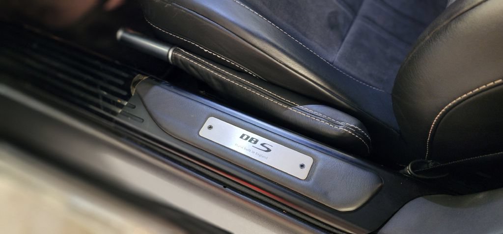 Used 2009 Aston Martin DBS Coupe RWD image 26