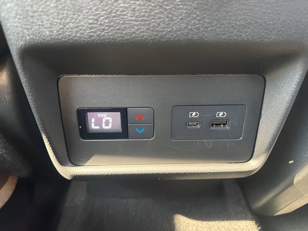 Used 2023 Nissan Rogue SL w/ SL Premium Package image 14