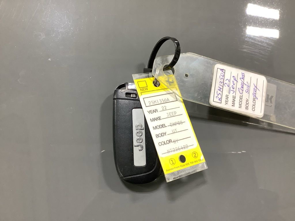 Used 2022 Jeep Compass Trailhawk image 28