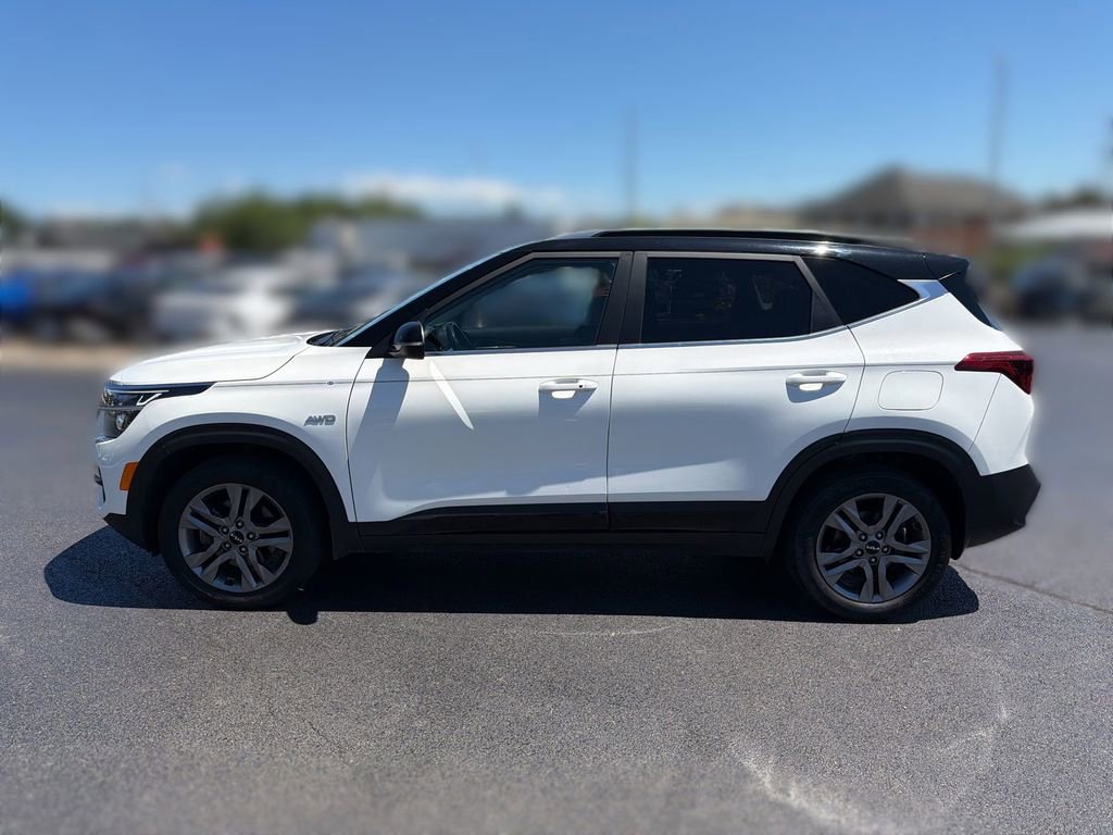 Used 2023 Kia Seltos S AWD/4WD image 3