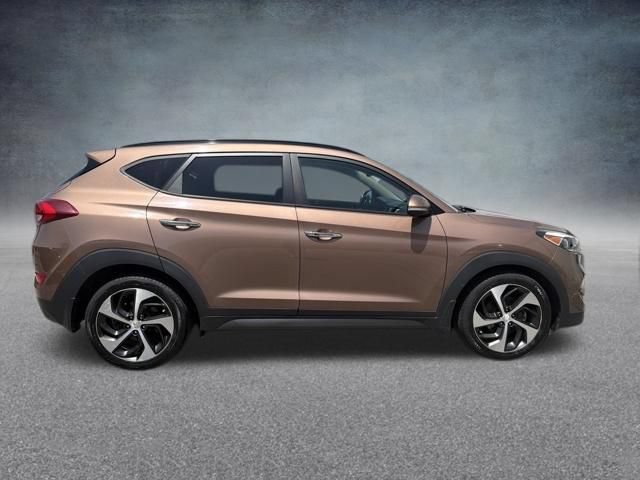 Used 2016 Hyundai Tucson Limited w/ Option Group 03 AWD/4WD image 6