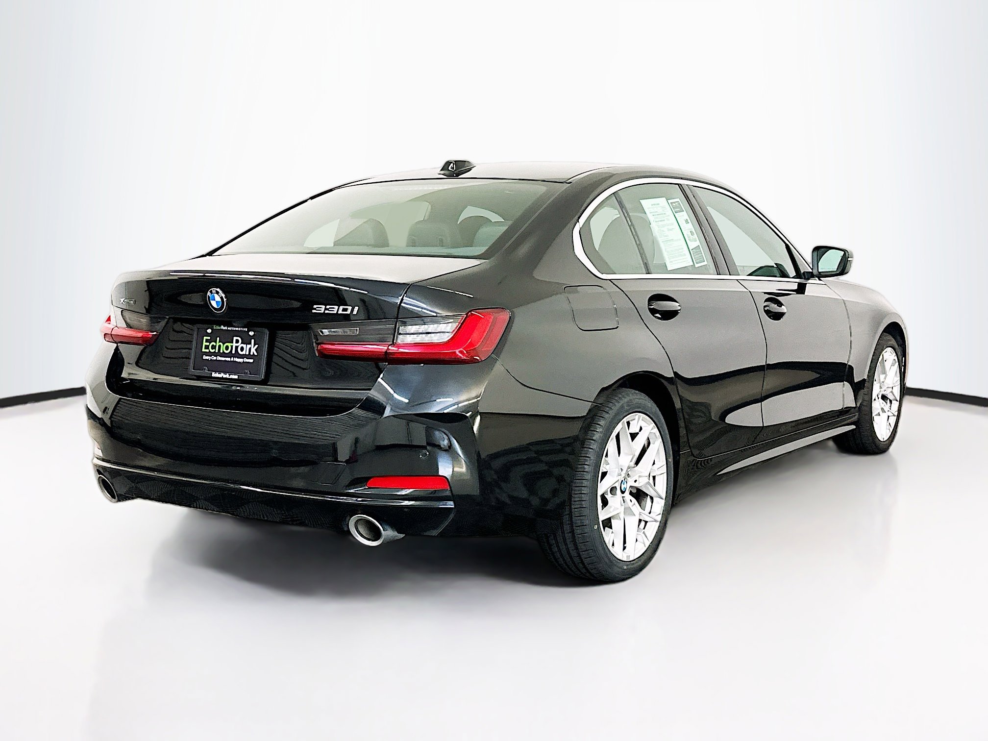 Used 2025 BMW 330i xDrive Sedan image 9